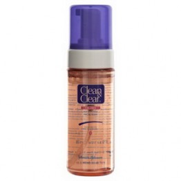 Clean & Clear Essentials Facial Wash 150ml